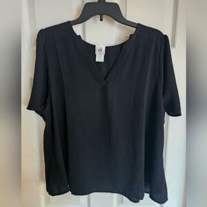 Cabi Blouse V-neck short sleeve XL